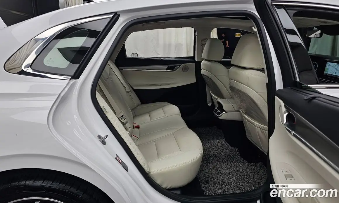 Hyundai Grandeur 2022 2.5 автомат (гидро), фото 12 Hyundai Grandeur 2022 2.5 автомат (гидро), фото 12