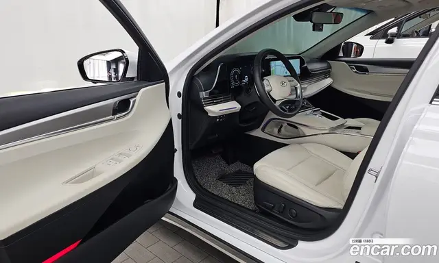 Hyundai Grandeur 2022 2.5 автомат (гидро), миниатюра 10 Hyundai Grandeur 2022 2.5 автомат (гидро), миниатюра 10