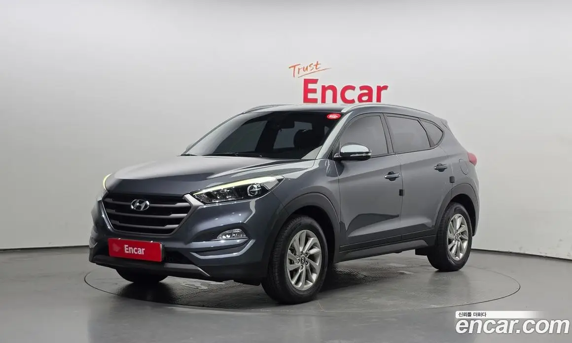 Hyundai Tucson 2015 1.7 автомат (гидро), фото 1 Hyundai Tucson 2015 1.7 автомат (гидро), фото 1