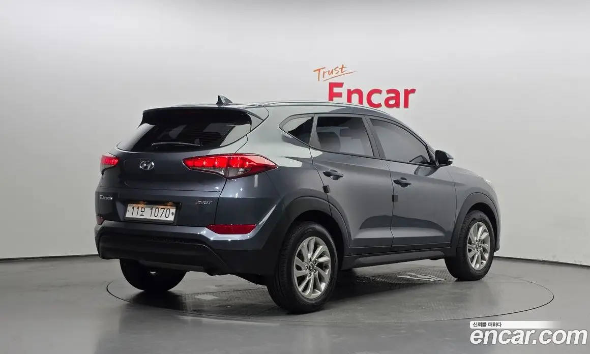 Hyundai Tucson 2015 1.7 автомат (гидро), фото 2 Hyundai Tucson 2015 1.7 автомат (гидро), фото 2