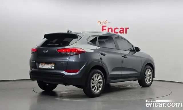Hyundai Tucson 2015 1.7 автомат (гидро), миниатюра 2 Hyundai Tucson 2015 1.7 автомат (гидро), миниатюра 2