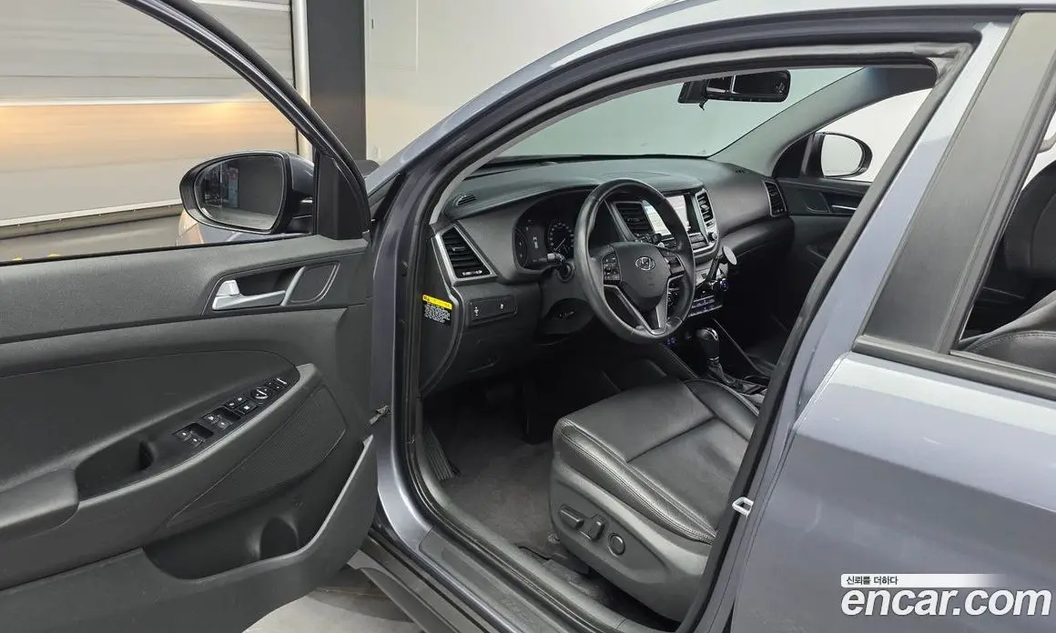 Hyundai Tucson 2015 1.7 автомат (гидро), фото 13 Hyundai Tucson 2015 1.7 автомат (гидро), фото 13