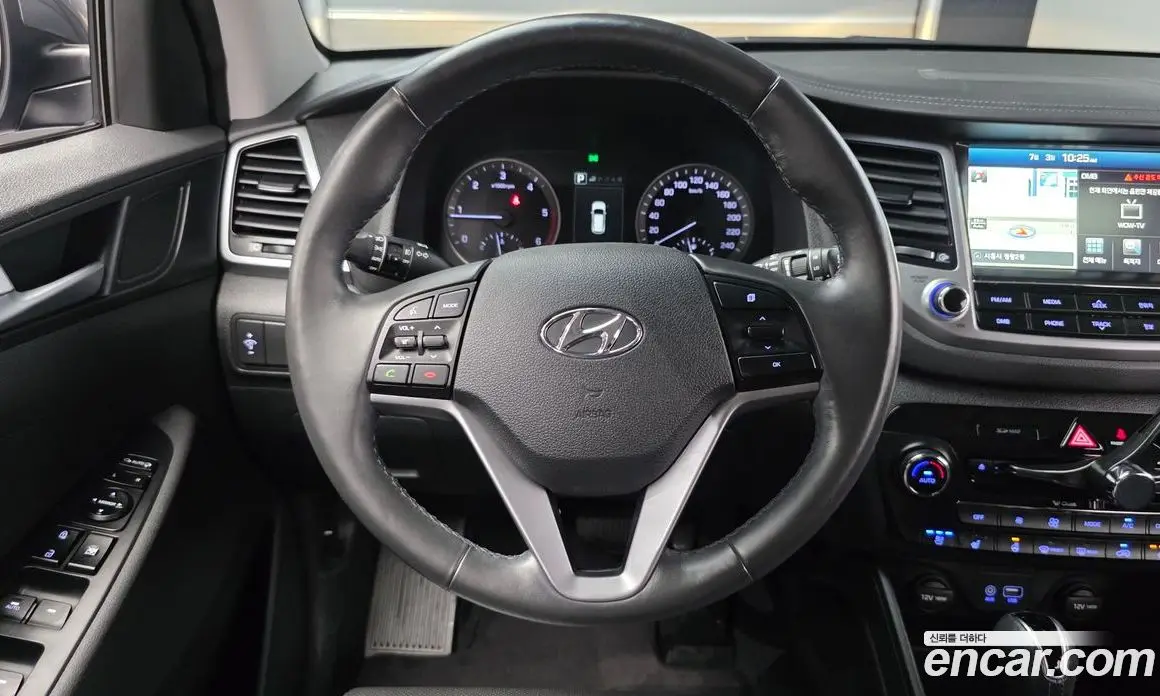 Hyundai Tucson 2015 1.7 автомат (гидро), фото 18 Hyundai Tucson 2015 1.7 автомат (гидро), фото 18