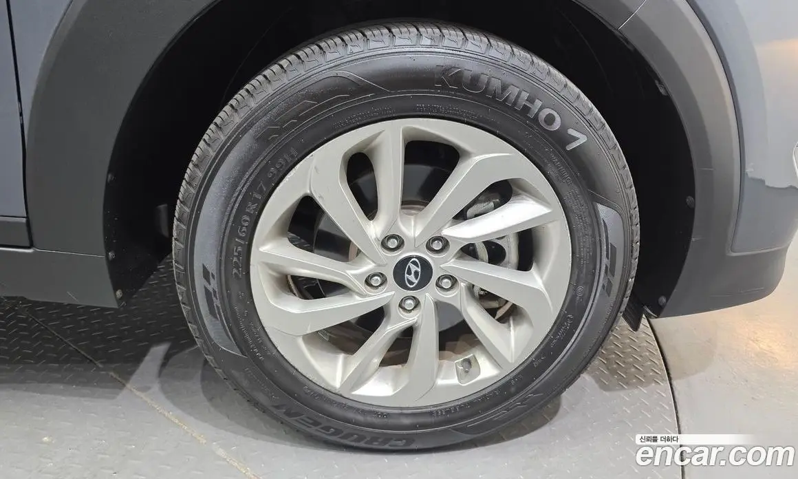 Hyundai Tucson 2015 1.7 автомат (гидро), фото 7 Hyundai Tucson 2015 1.7 автомат (гидро), фото 7