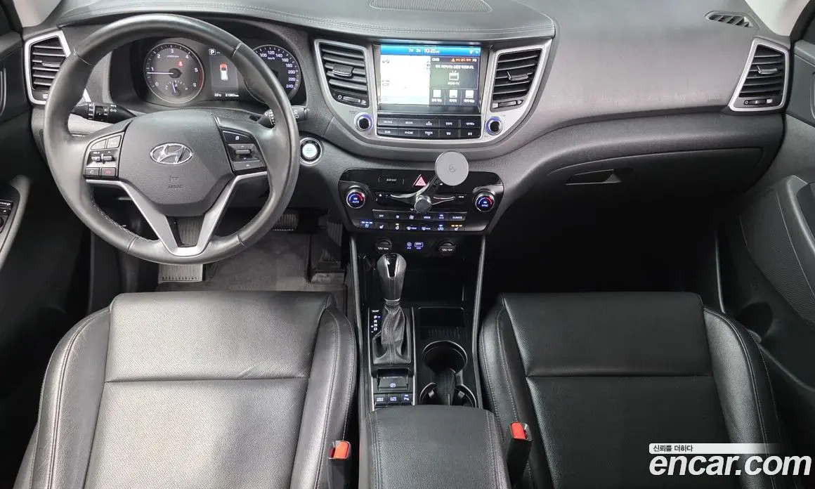Hyundai Tucson 2015 1.7 автомат (гидро), фото 10 Hyundai Tucson 2015 1.7 автомат (гидро), фото 10