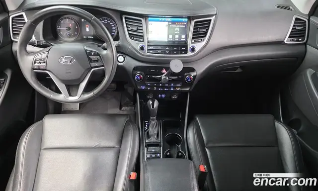 Hyundai Tucson 2015 1.7 автомат (гидро), миниатюра 10 Hyundai Tucson 2015 1.7 автомат (гидро), миниатюра 10