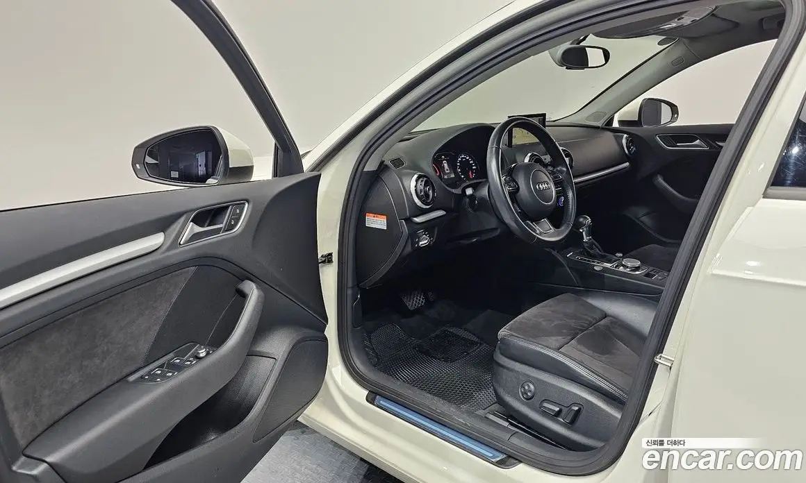 Audi A3 2015 2.0 автомат (гидро), фото 10 Audi A3 2015 2.0 автомат (гидро), фото 10