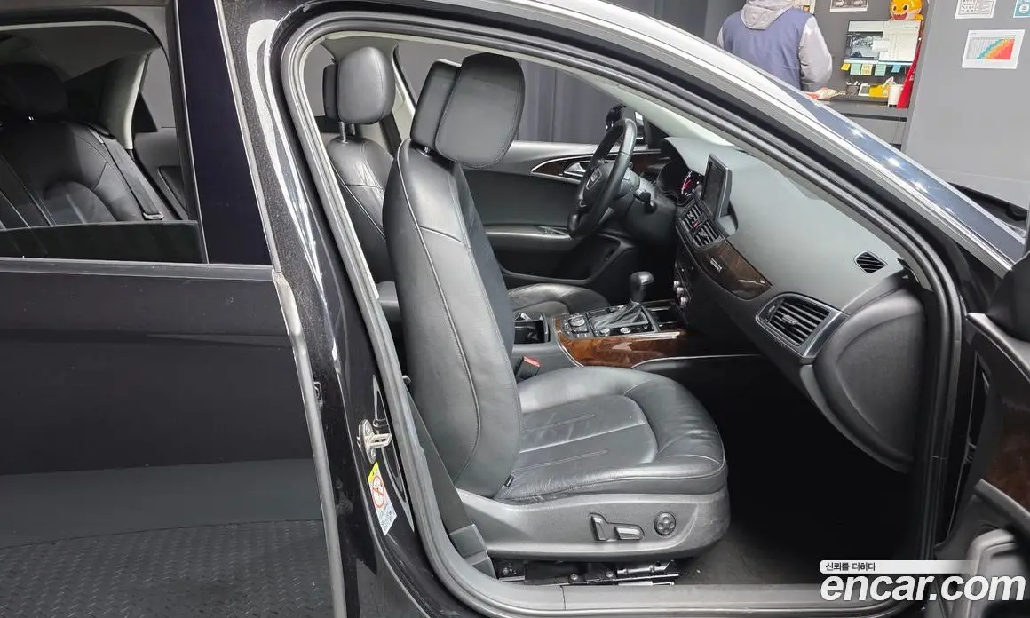 Audi A6 2014 3.0 автомат (гидро), фото 12