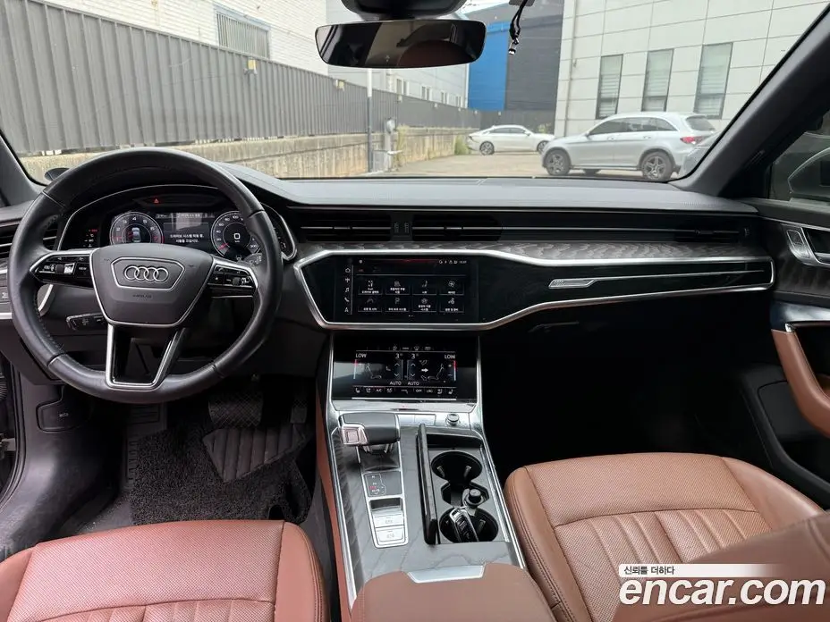 Audi A6 2021 2.0 автомат (гидро), фото 6
