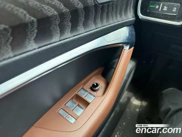 Audi A6 2021 2.0 автомат (гидро), миниатюра 9