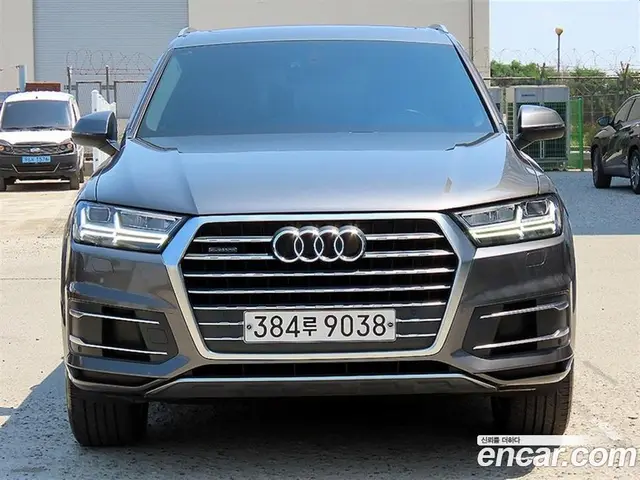 Audi Q7 2019 2.0 автомат (гидро), миниатюра 1 Audi Q7 2019 2.0 автомат (гидро), миниатюра 1