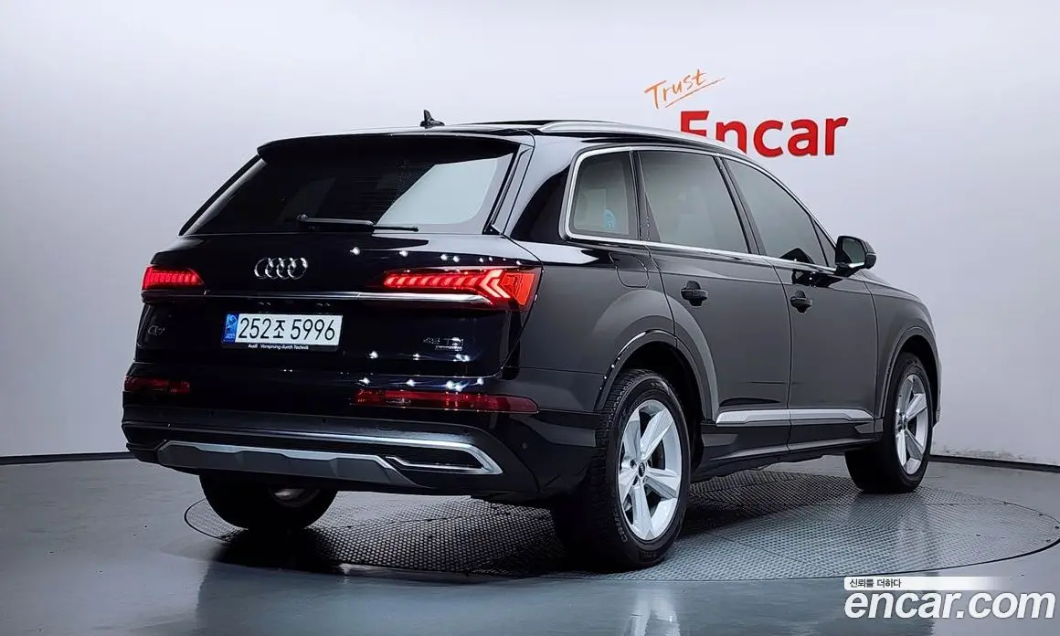 Audi Q7 2021 3.0 автомат (гидро), фото 2 Audi Q7 2021 3.0 автомат (гидро), фото 2
