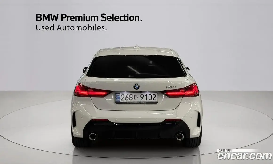 BMW 1 серия 2024 2.0 автомат (гидро), фото 4