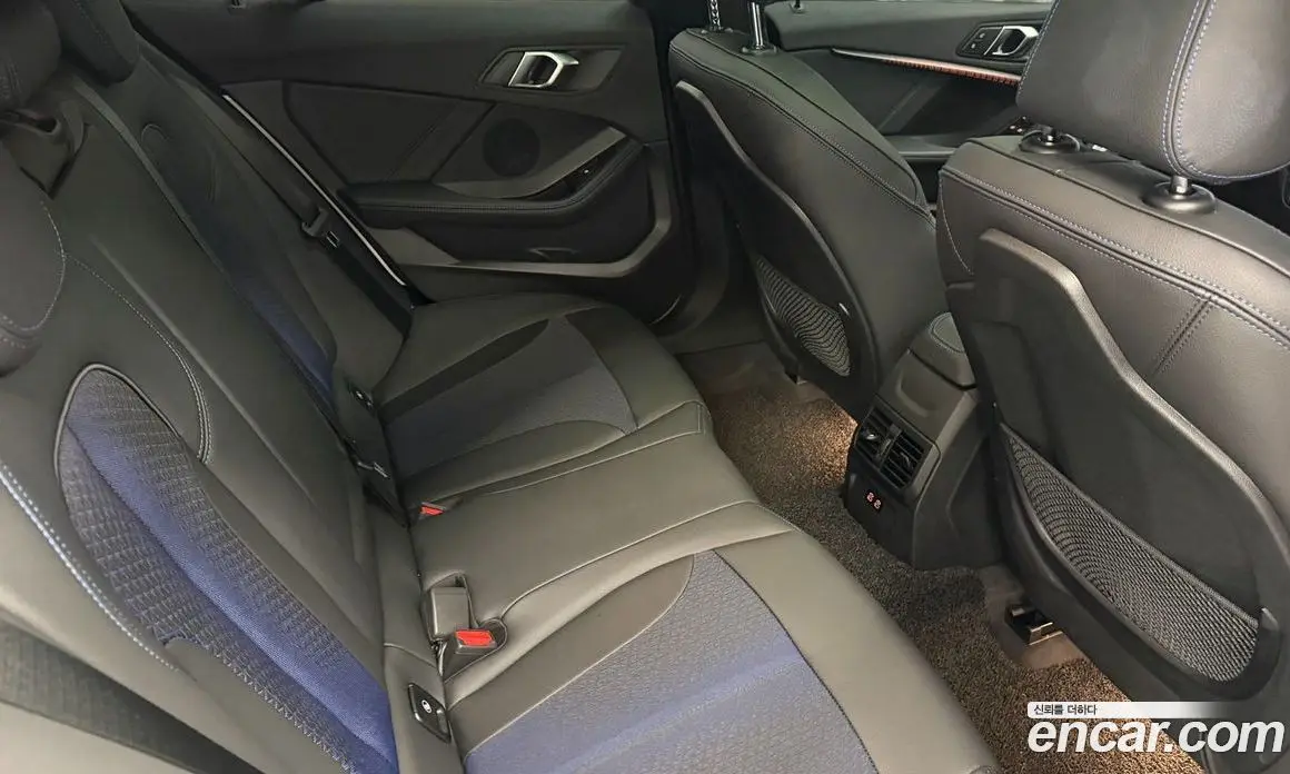 BMW 1 серия 2024 2.0 автомат (гидро), фото 10