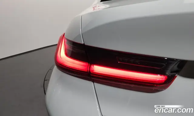 BMW 3 серия 2023 2.0 автомат (гидро), миниатюра 9 BMW 3 серия 2023 2.0 автомат (гидро), миниатюра 9