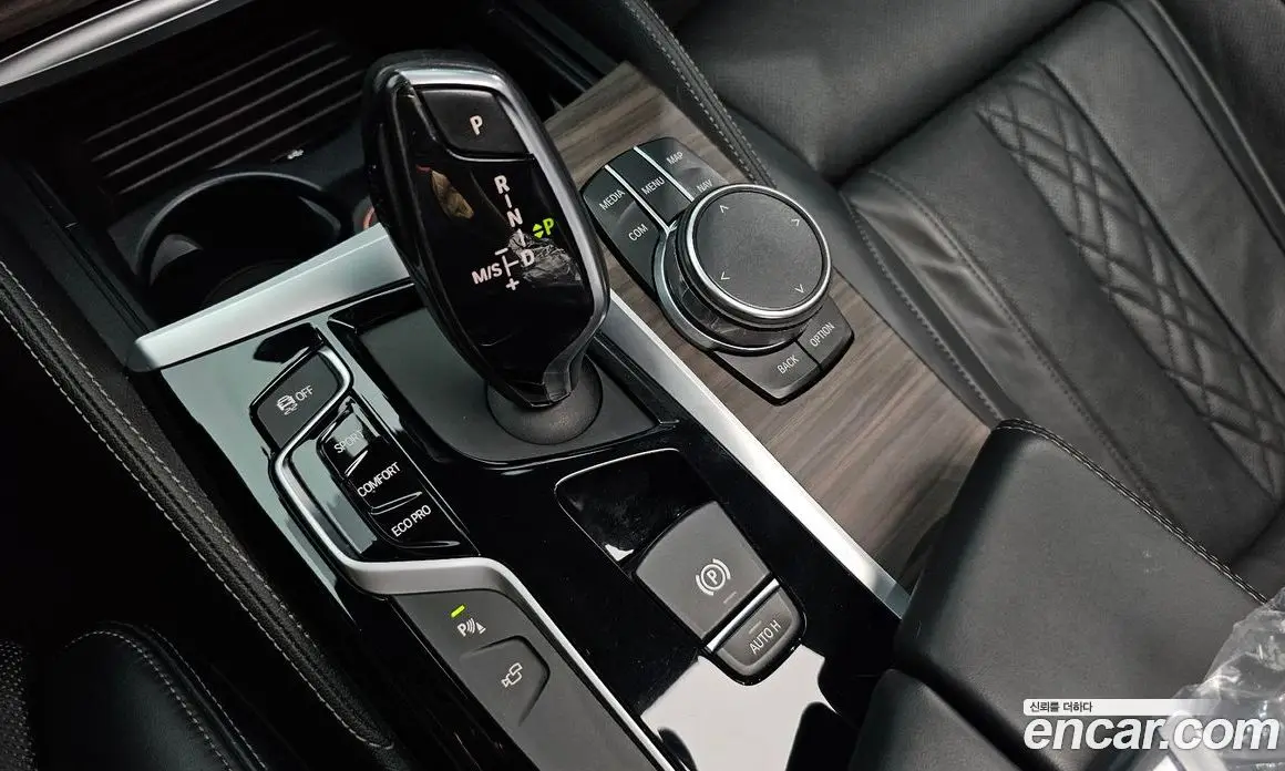 BMW 5 серия 2017 2.0 автомат (гидро), фото 9
