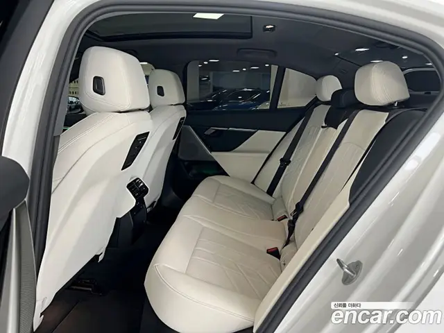 BMW 5 серия 2025 2.0 автомат (гидро), миниатюра 11