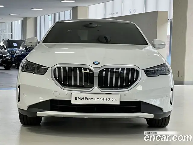 BMW 5 серия 2025 2.0 автомат (гидро), миниатюра 3