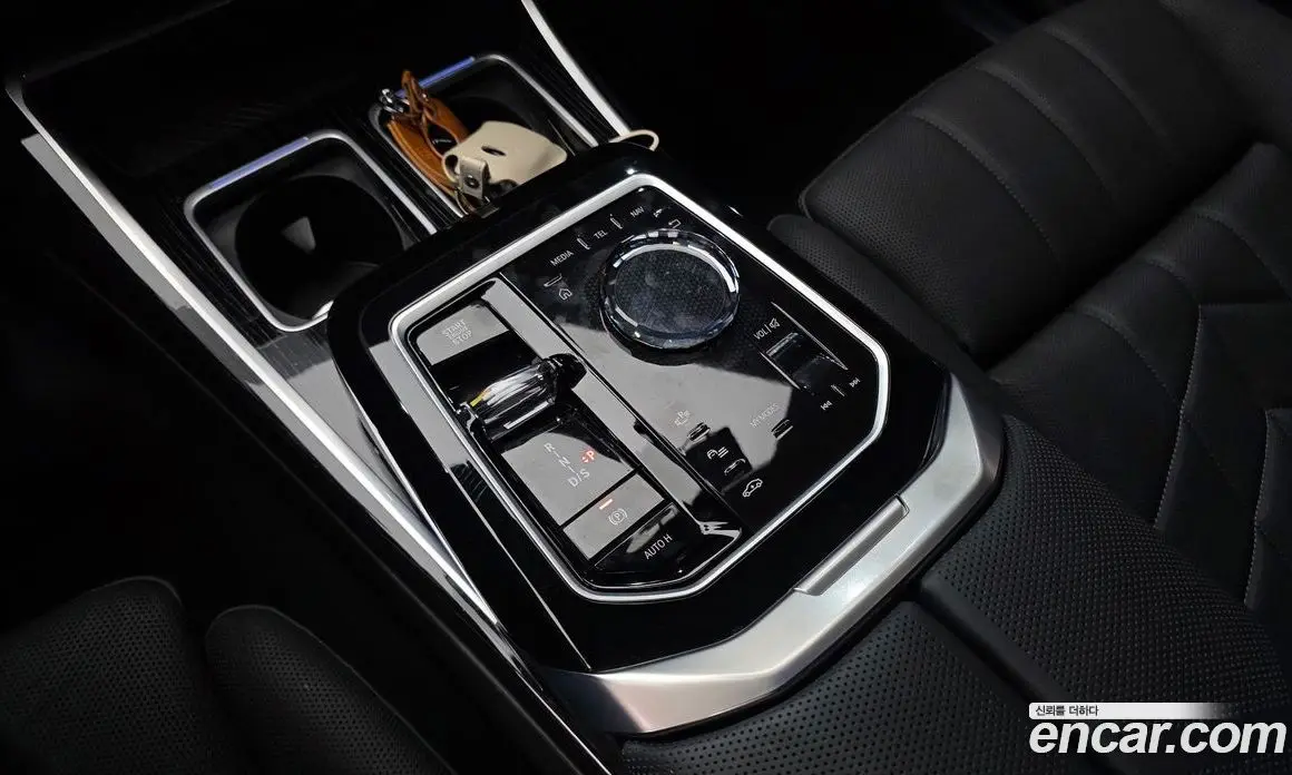 BMW 7 серия 2025 3.0 автомат (гидро), фото 12 BMW 7 серия 2025 3.0 автомат (гидро), фото 12