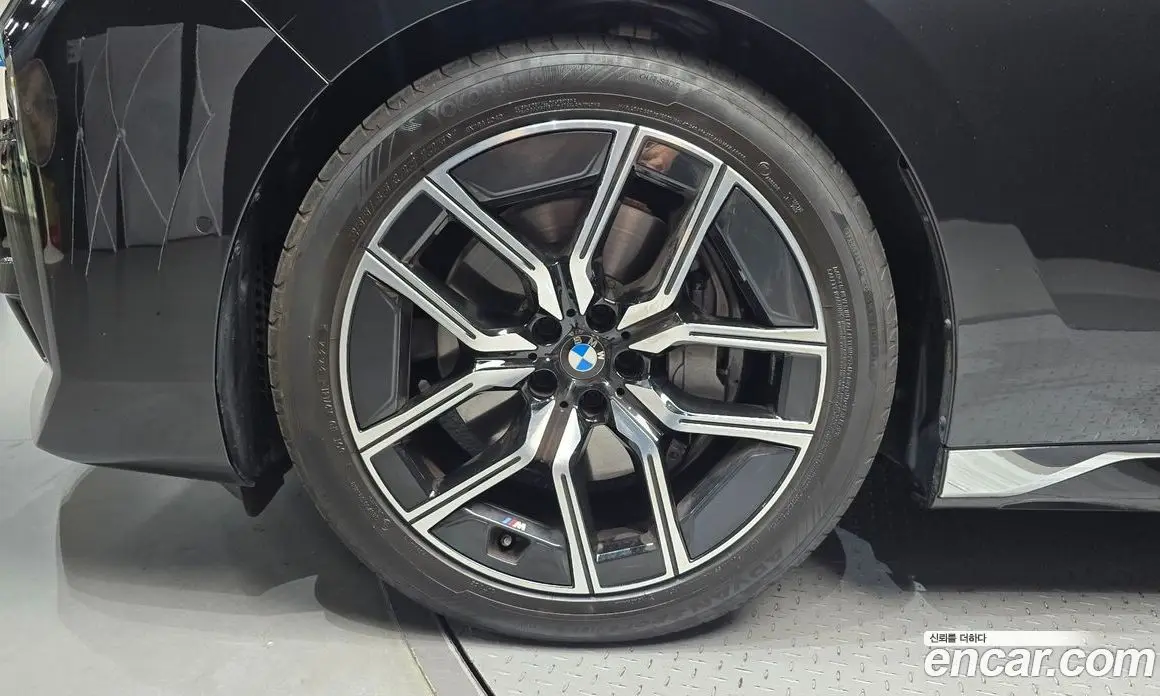 BMW 7 серия 2025 3.0 автомат (гидро), фото 5 BMW 7 серия 2025 3.0 автомат (гидро), фото 5
