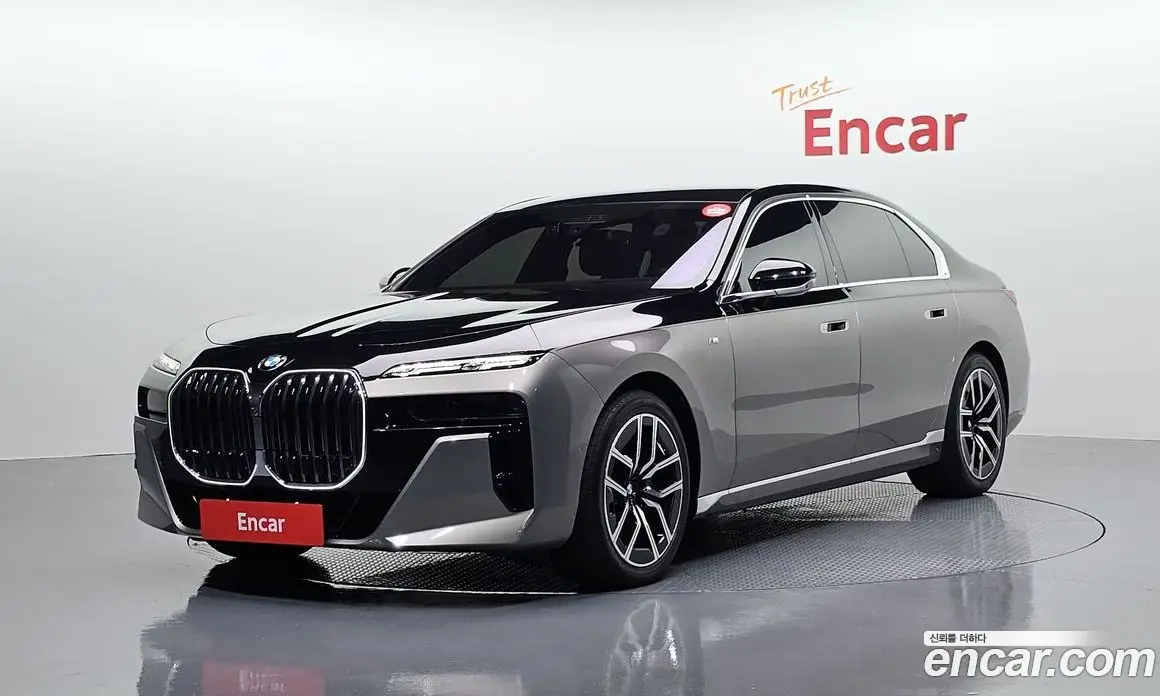 BMW 7 серия 2025 3.0 автомат (гидро), фото 1 BMW 7 серия 2025 3.0 автомат (гидро), фото 1
