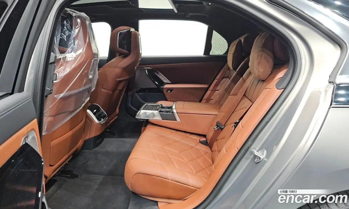 BMW 7 серия 2025 3.0 автомат (гидро), фото 16 BMW 7 серия 2025 3.0 автомат (гидро), фото 16