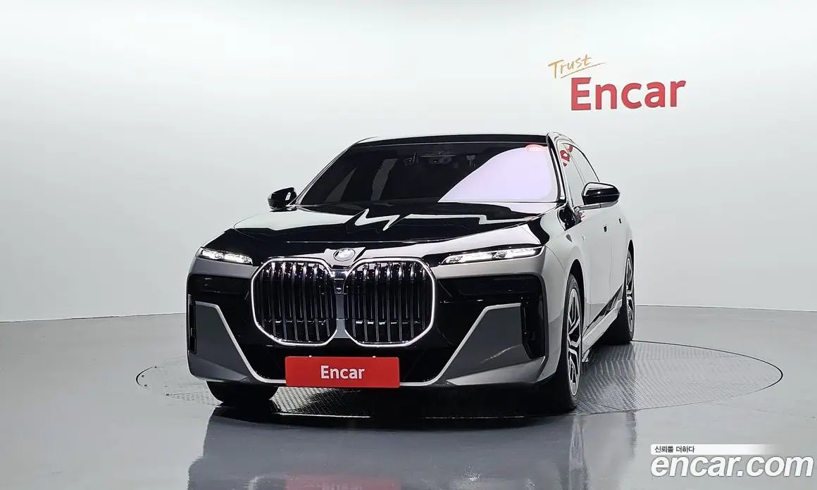 BMW 7 серия 2025 3.0 автомат (гидро), фото 3 BMW 7 серия 2025 3.0 автомат (гидро), фото 3