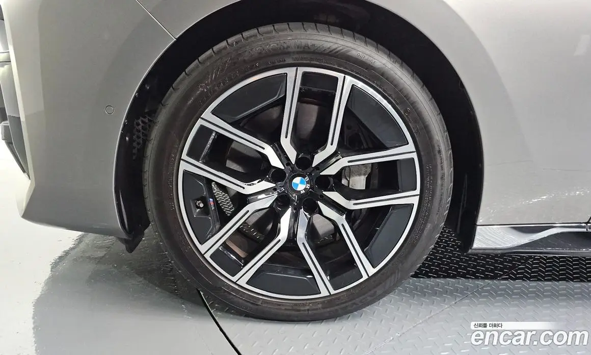 BMW 7 серия 2025 3.0 автомат (гидро), фото 5 BMW 7 серия 2025 3.0 автомат (гидро), фото 5
