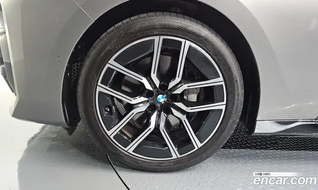 BMW 7 серия 2025 3.0 автомат (гидро), миниатюра 5 BMW 7 серия 2025 3.0 автомат (гидро), миниатюра 5