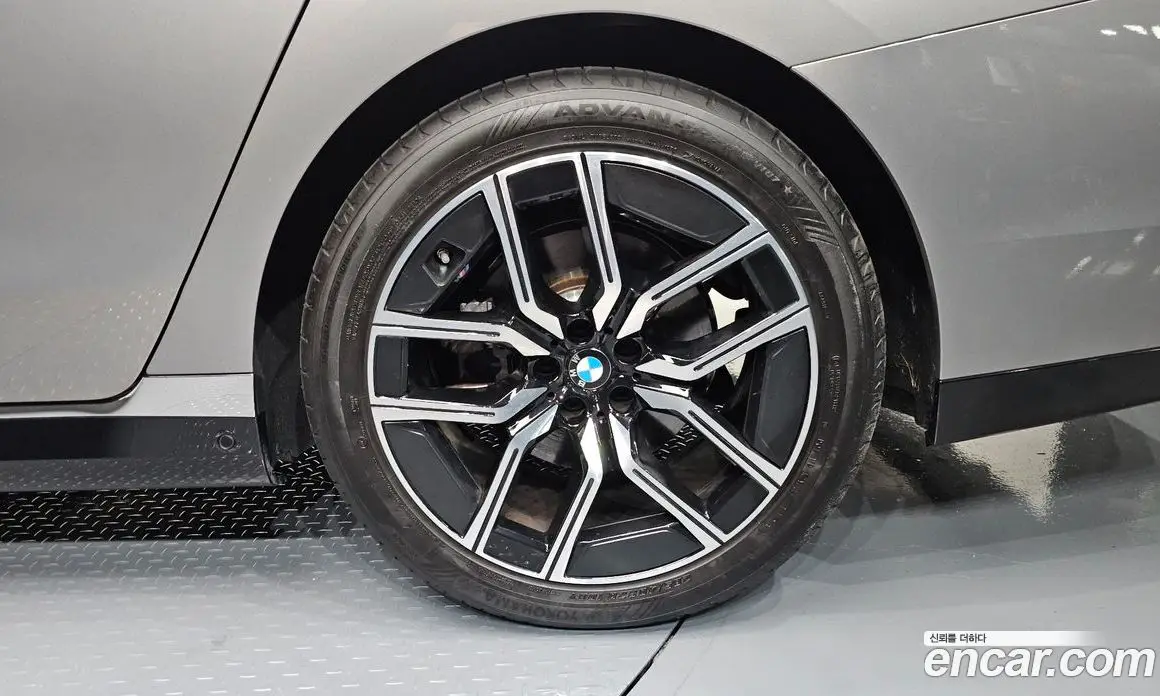 BMW 7 серия 2025 3.0 автомат (гидро), фото 7 BMW 7 серия 2025 3.0 автомат (гидро), фото 7