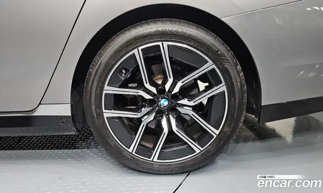 BMW 7 серия 2025 3.0 автомат (гидро), миниатюра 7 BMW 7 серия 2025 3.0 автомат (гидро), миниатюра 7