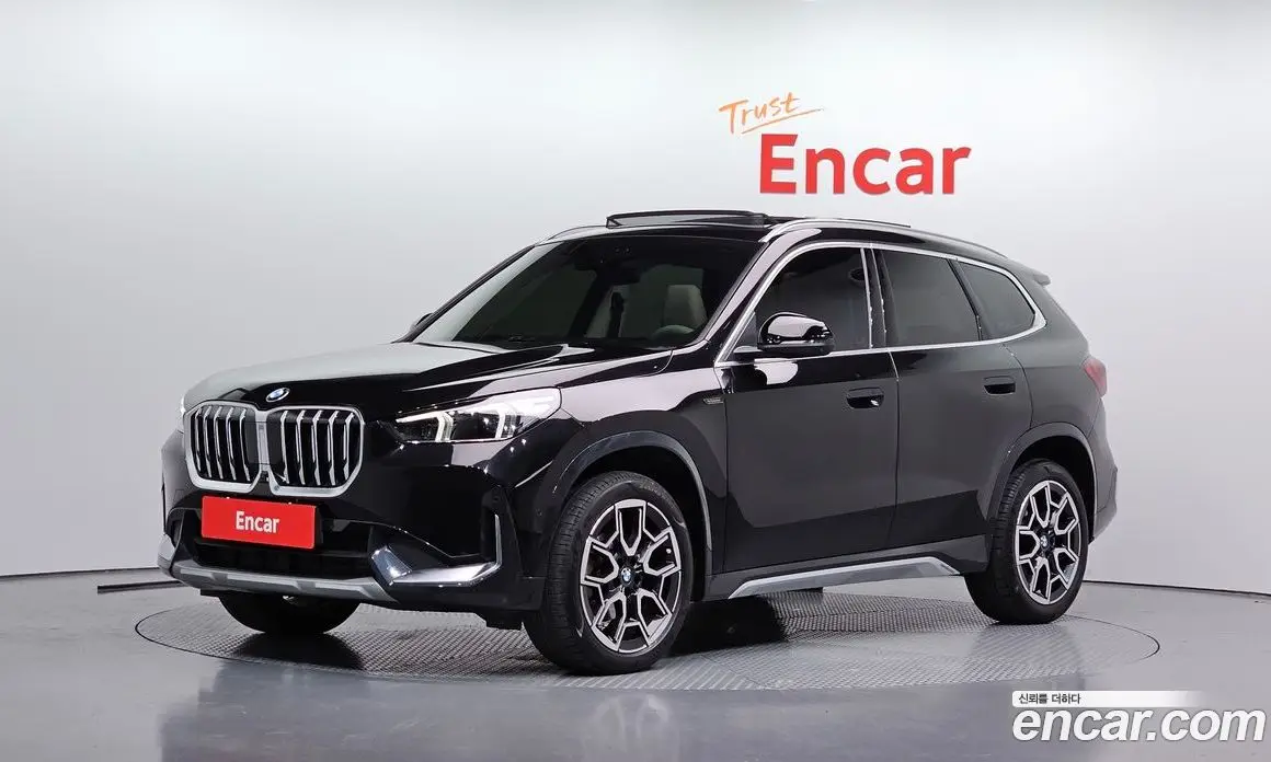 BMW X1 2024 2.0 автомат (гидро), фото 1 BMW X1 2024 2.0 автомат (гидро), фото 1