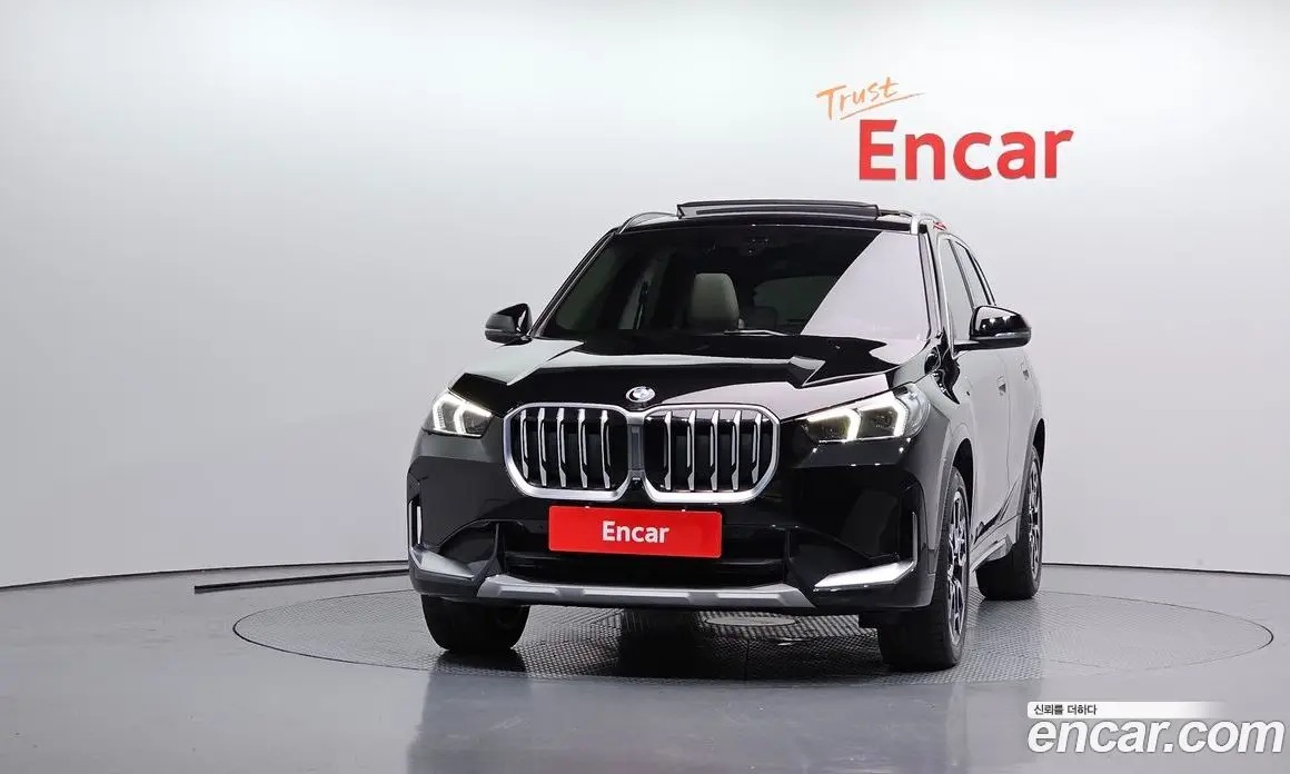 BMW X1 2024 2.0 автомат (гидро), фото 3 BMW X1 2024 2.0 автомат (гидро), фото 3