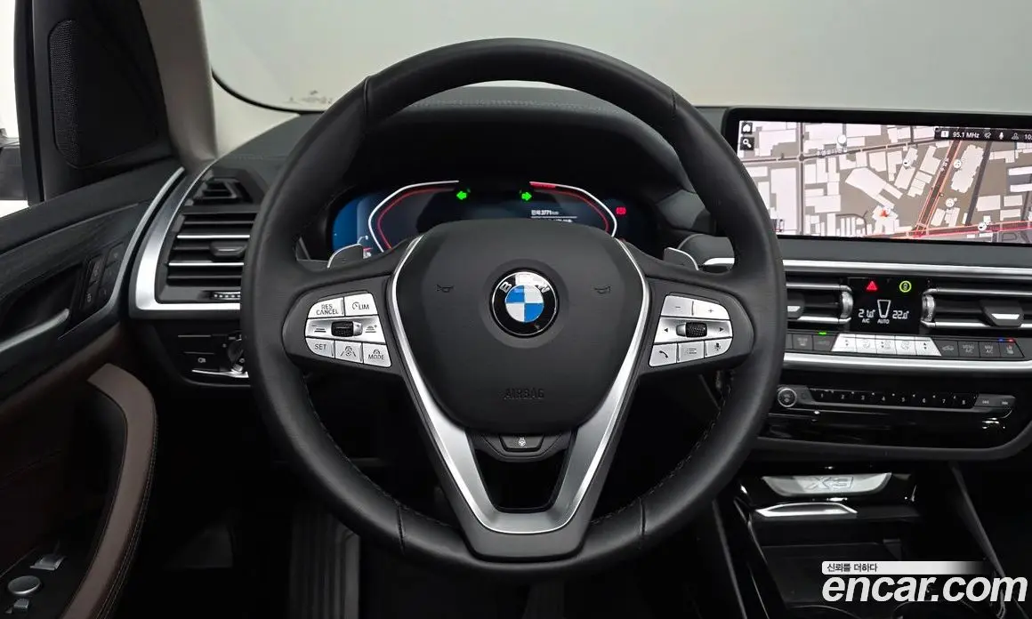 BMW X3 2024 2.0 автомат (гидро), фото 18