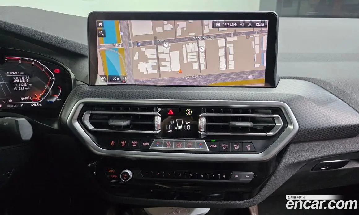BMW X4 2023 2.0 автомат (гидро), фото 14