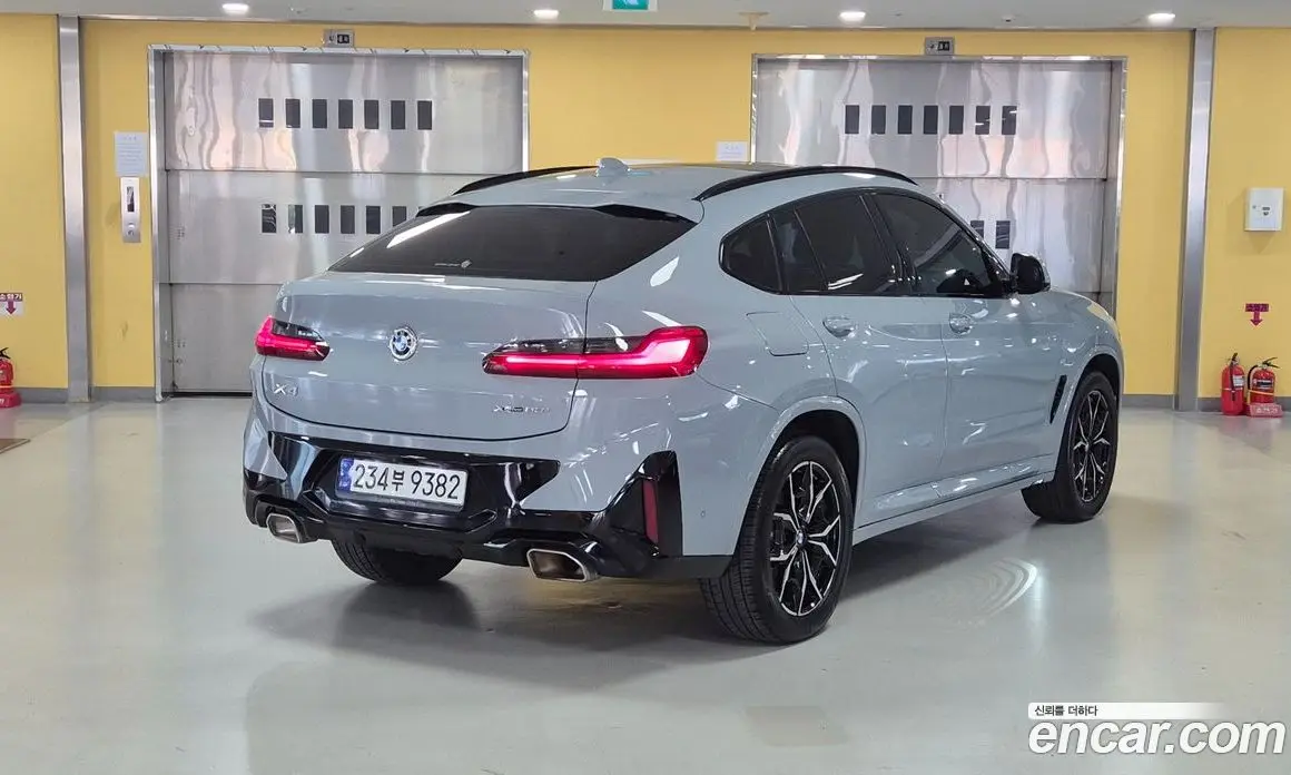 BMW X4 2023 2.0 автомат (гидро), фото 2 BMW X4 2023 2.0 автомат (гидро), фото 2
