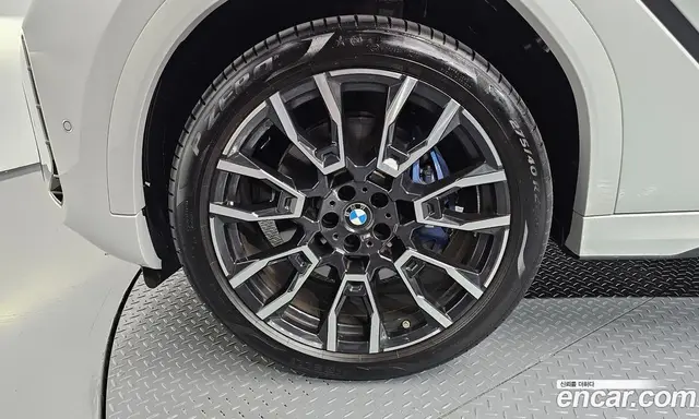 BMW X6 2025 3.0 автомат (гидро), миниатюра 5 BMW X6 2025 3.0 автомат (гидро), миниатюра 5