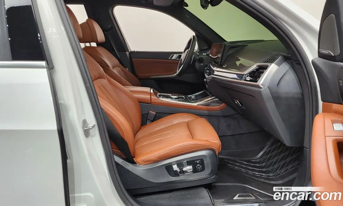 BMW X7 2025 3.0 автомат (гидро), фото 16 BMW X7 2025 3.0 автомат (гидро), фото 16