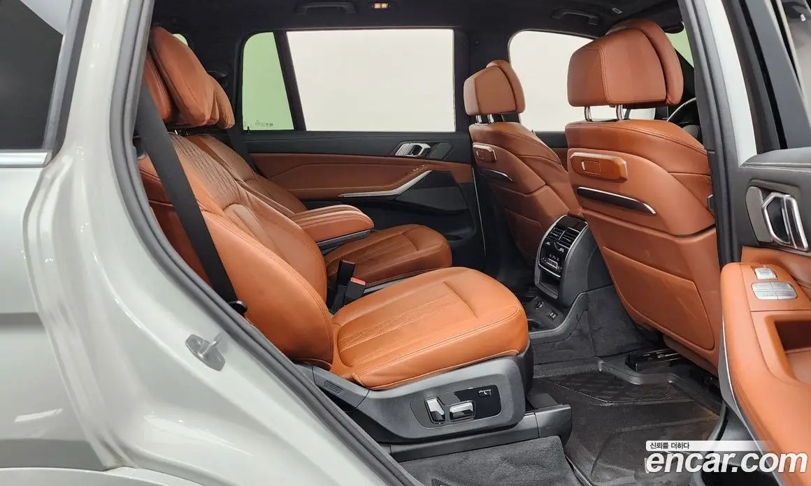 BMW X7 2025 3.0 автомат (гидро), фото 17 BMW X7 2025 3.0 автомат (гидро), фото 17