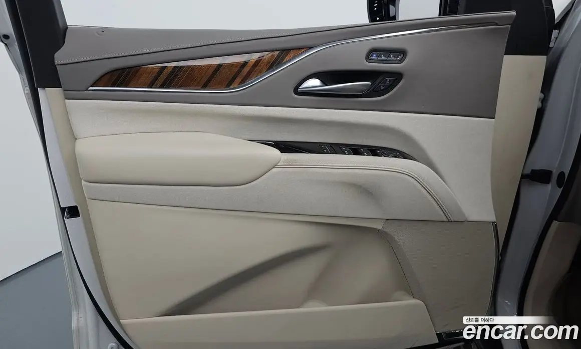 Cadillac Escalade 2023 6.2 автомат (гидро), фото 14 Cadillac Escalade 2023 6.2 автомат (гидро), фото 14