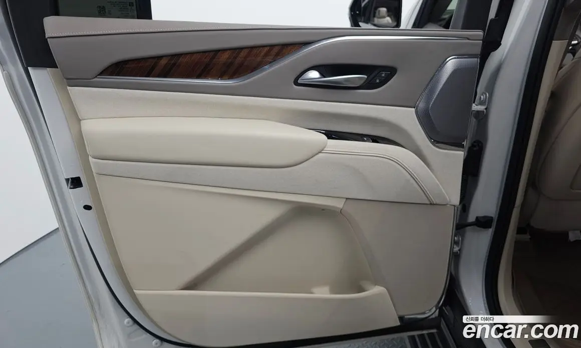 Cadillac Escalade 2023 6.2 автомат (гидро), фото 15 Cadillac Escalade 2023 6.2 автомат (гидро), фото 15