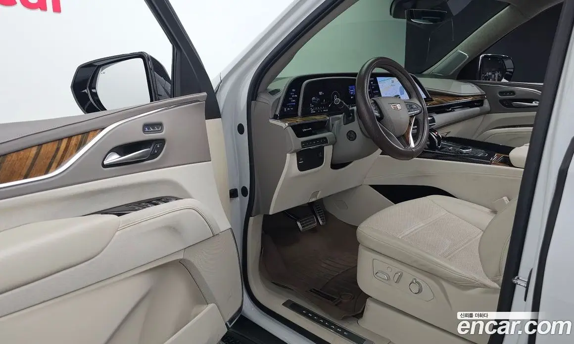Cadillac Escalade 2023 6.2 автомат (гидро), фото 17 Cadillac Escalade 2023 6.2 автомат (гидро), фото 17
