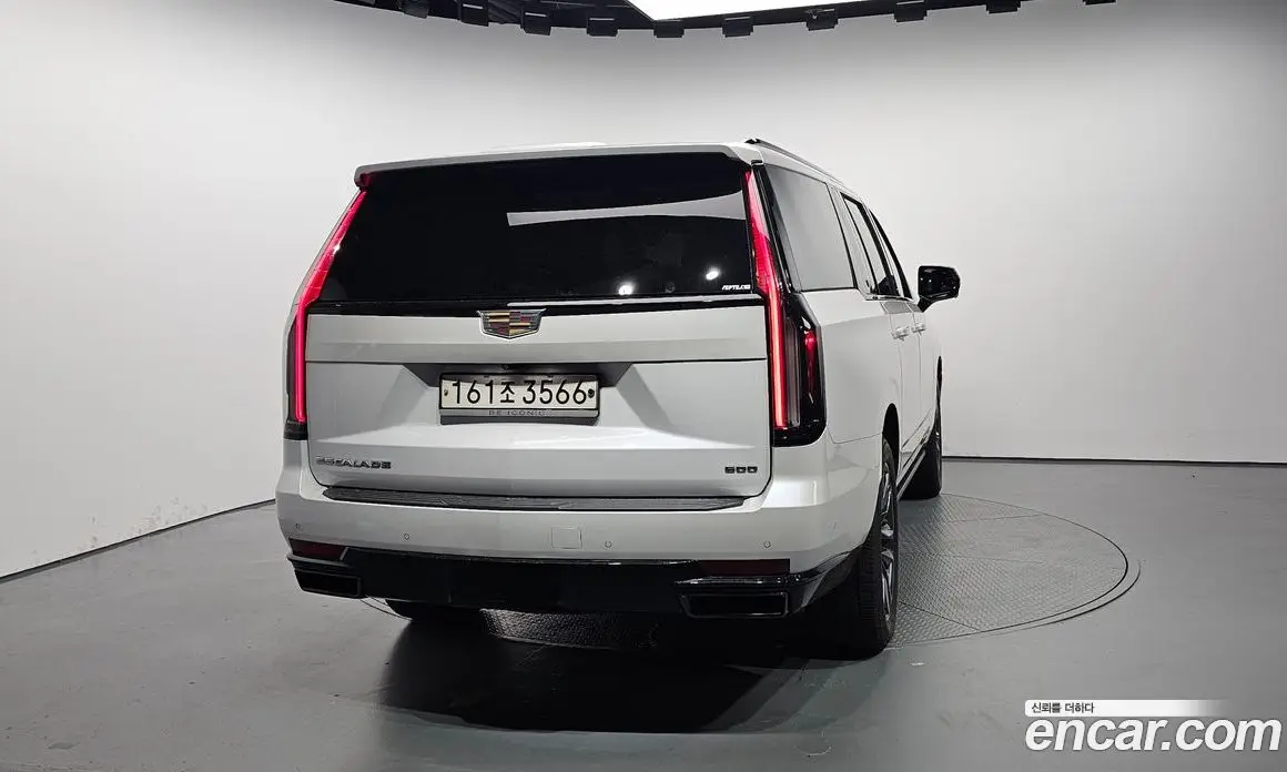 Cadillac Escalade 2023 6.2 автомат (гидро), фото 4 Cadillac Escalade 2023 6.2 автомат (гидро), фото 4