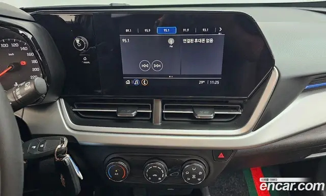 Chevrolet Trax 2024 1.2 автомат (гидро), миниатюра 12