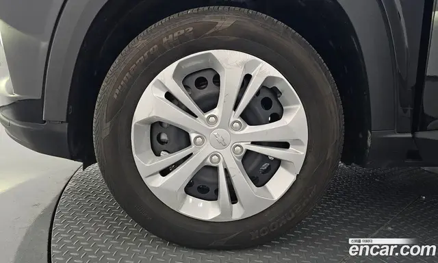 Chevrolet Trax 2024 1.2 автомат (гидро), миниатюра 5