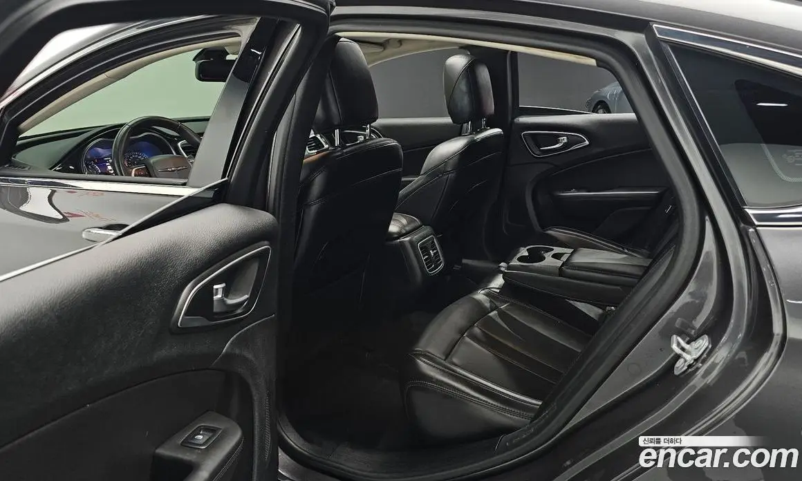 Chrysler 200 2015 2.4 автомат (гидро), фото 12