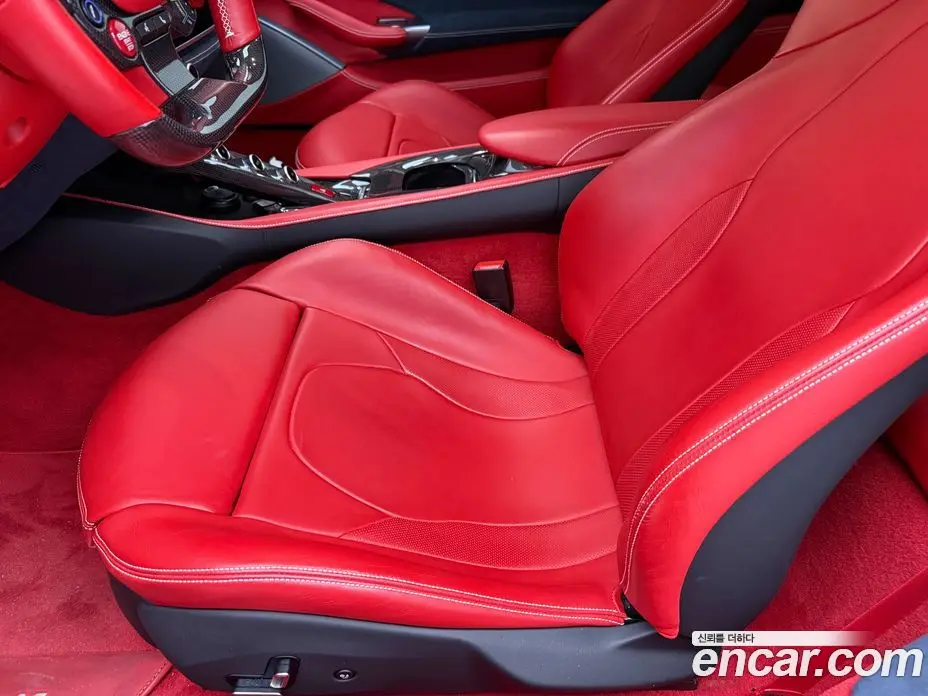 Ferrari Portofino 2021 3.9 автомат (гидро), фото 14 Ferrari Portofino 2021 3.9 автомат (гидро), фото 14