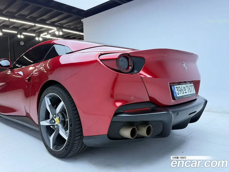 Ferrari Portofino 2021 3.9 автомат (гидро), фото 7 Ferrari Portofino 2021 3.9 автомат (гидро), фото 7