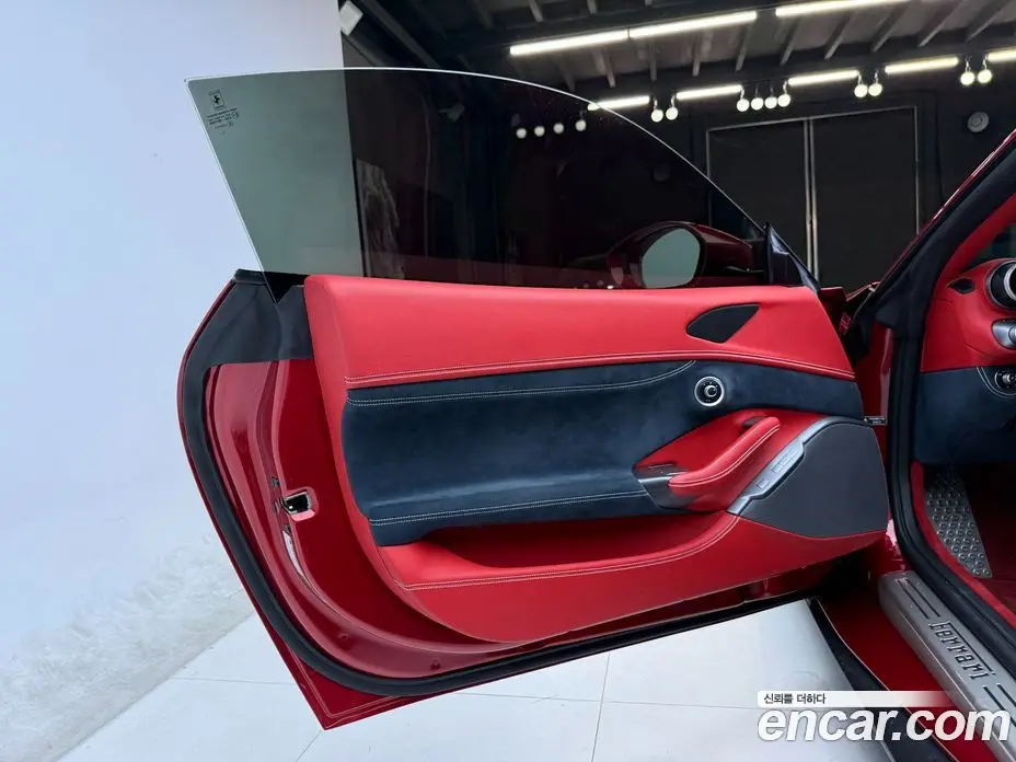 Ferrari Portofino 2021 3.9 автомат (гидро), фото 10 Ferrari Portofino 2021 3.9 автомат (гидро), фото 10
