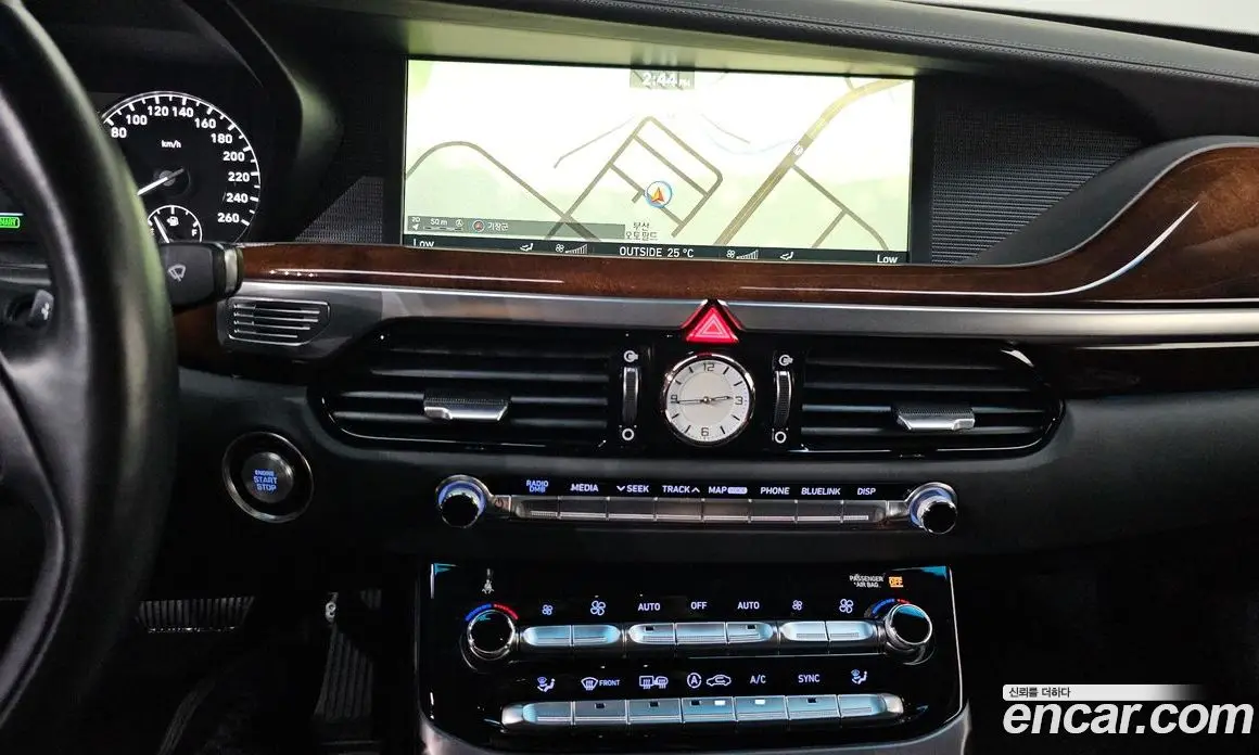 Genesis EQ900 2016 5.0 автомат (гидро), фото 23 Genesis EQ900 2016 5.0 автомат (гидро), фото 23